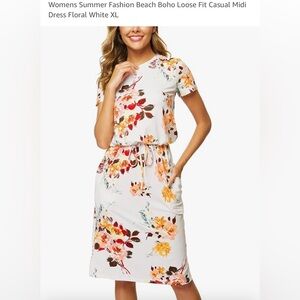 Light summer dress with pockets
